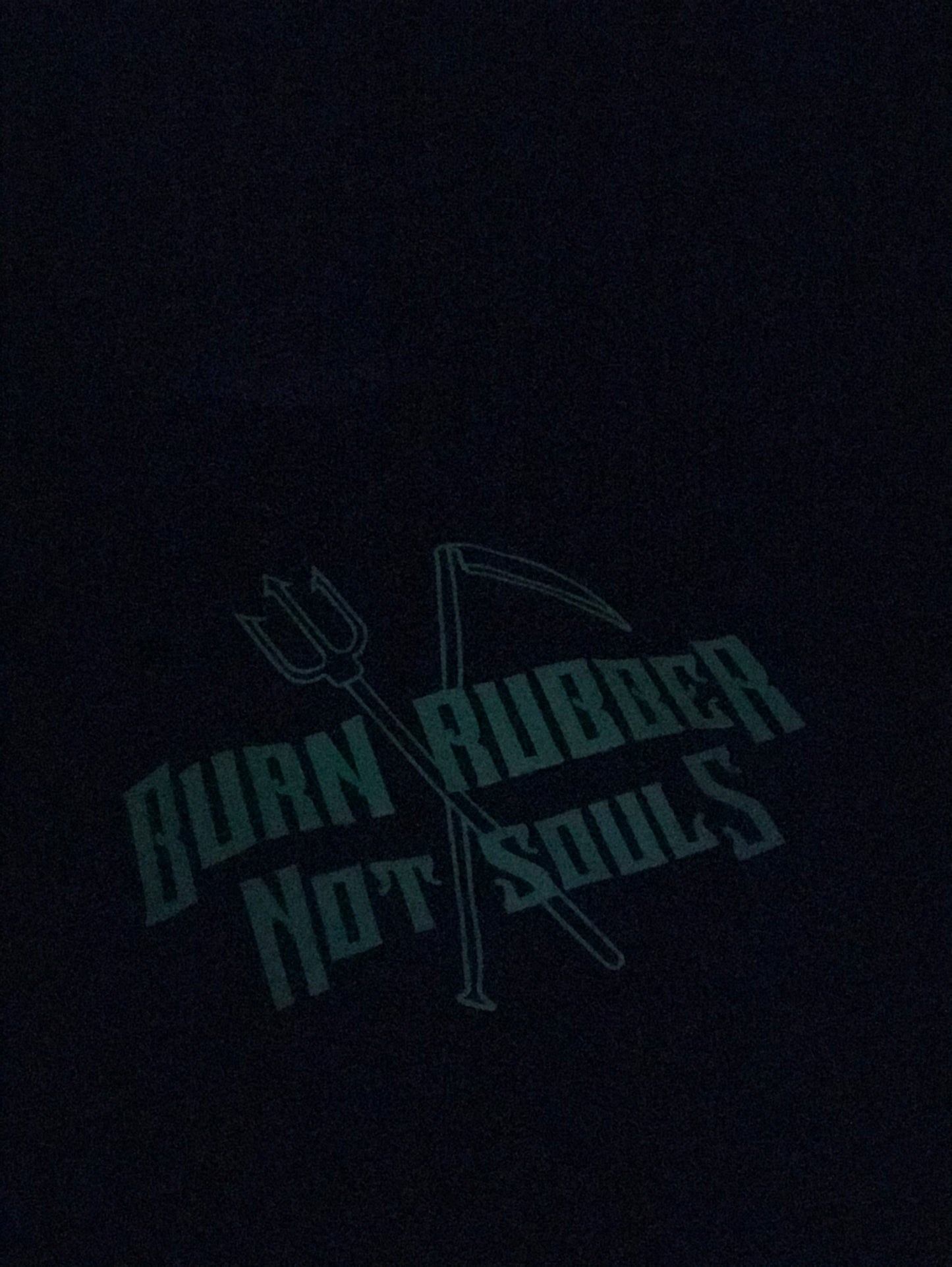 **glow in the dark** BRNS